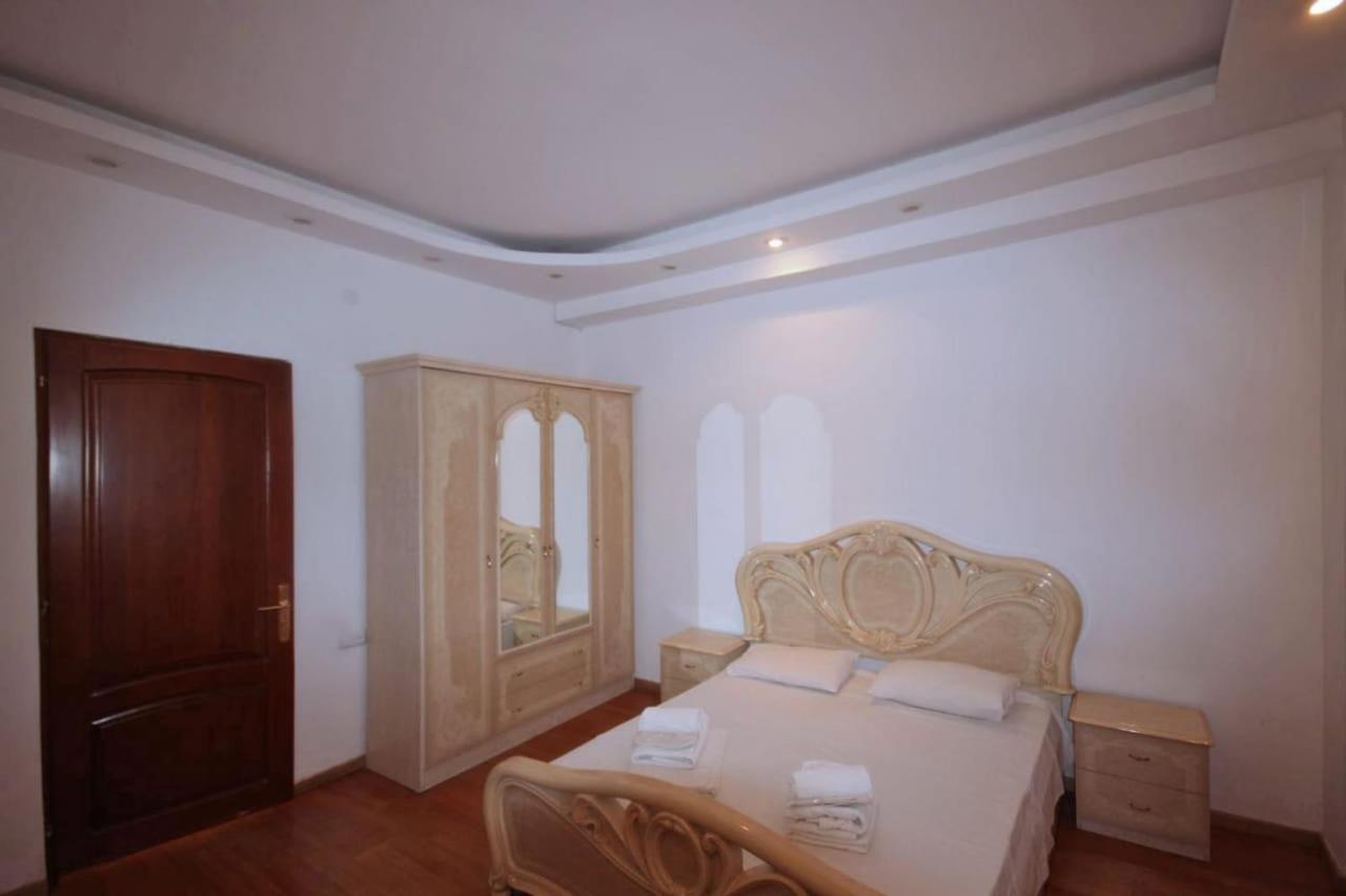 Freedom Apartments On Yekmalyan Str Erevan Esterno foto