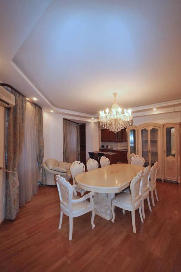Freedom Apartments On Yekmalyan Str Erevan Esterno foto