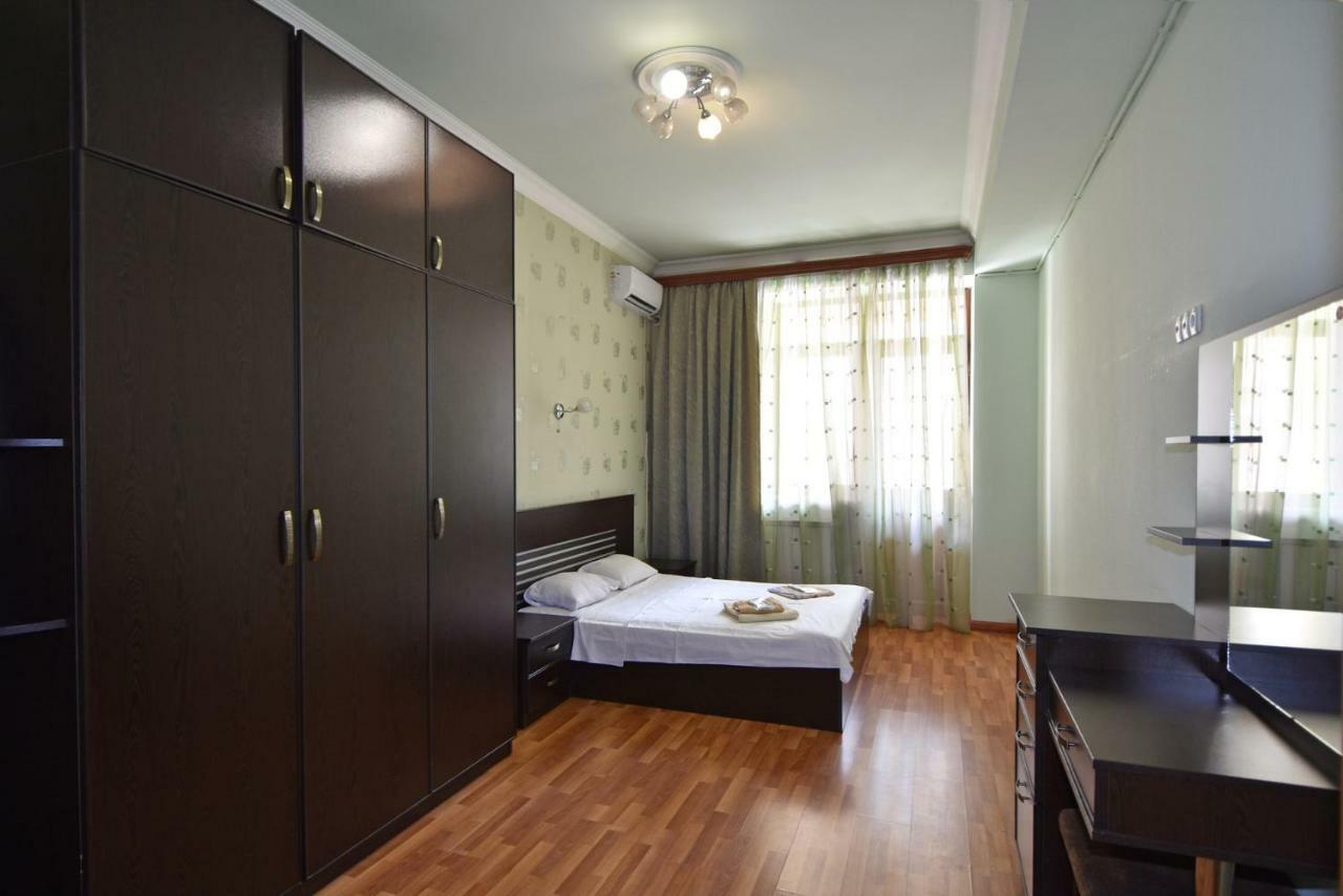 Freedom Apartments On Yekmalyan Str Erevan Esterno foto